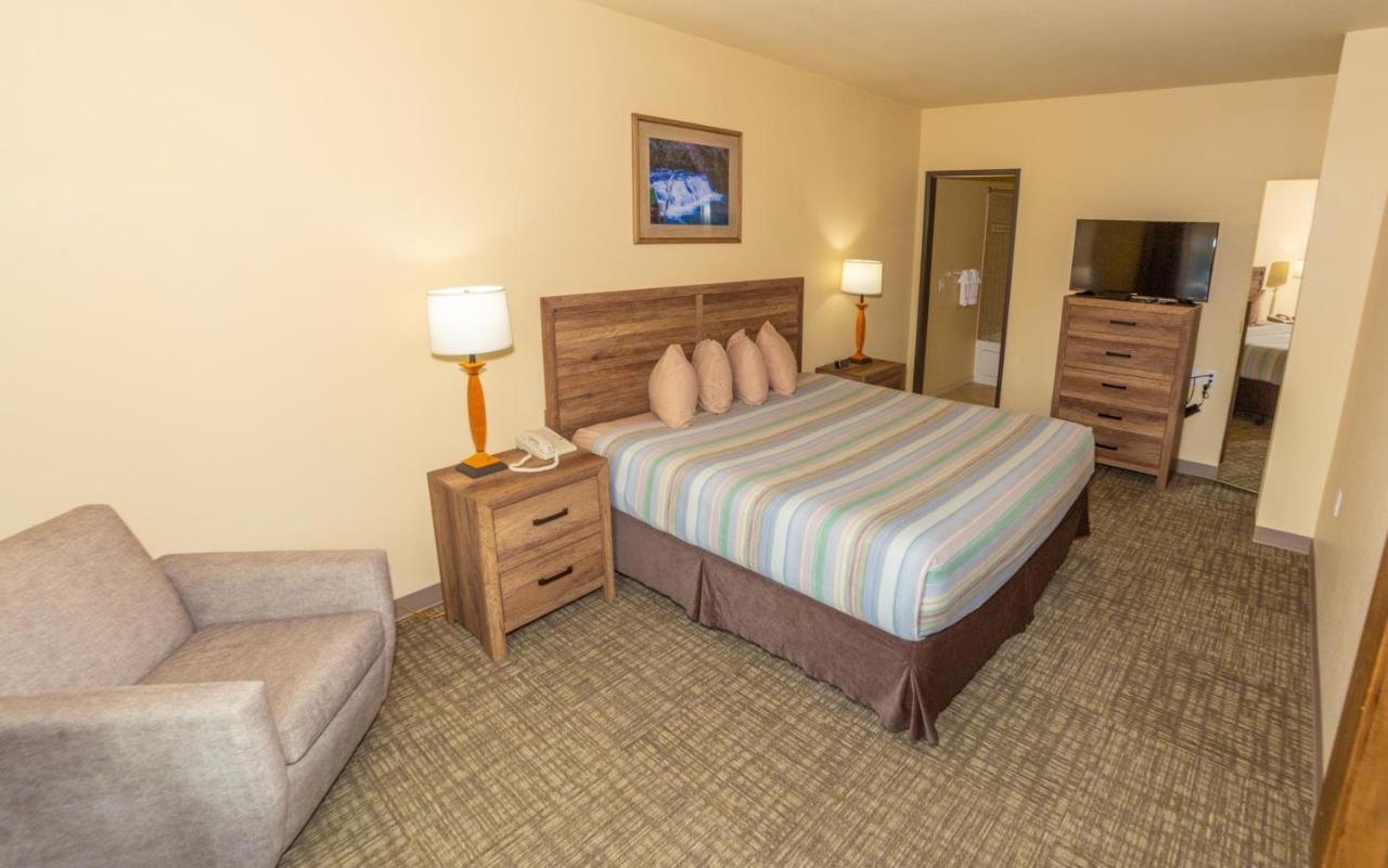 Clatskanie River Inn Extérieur photo