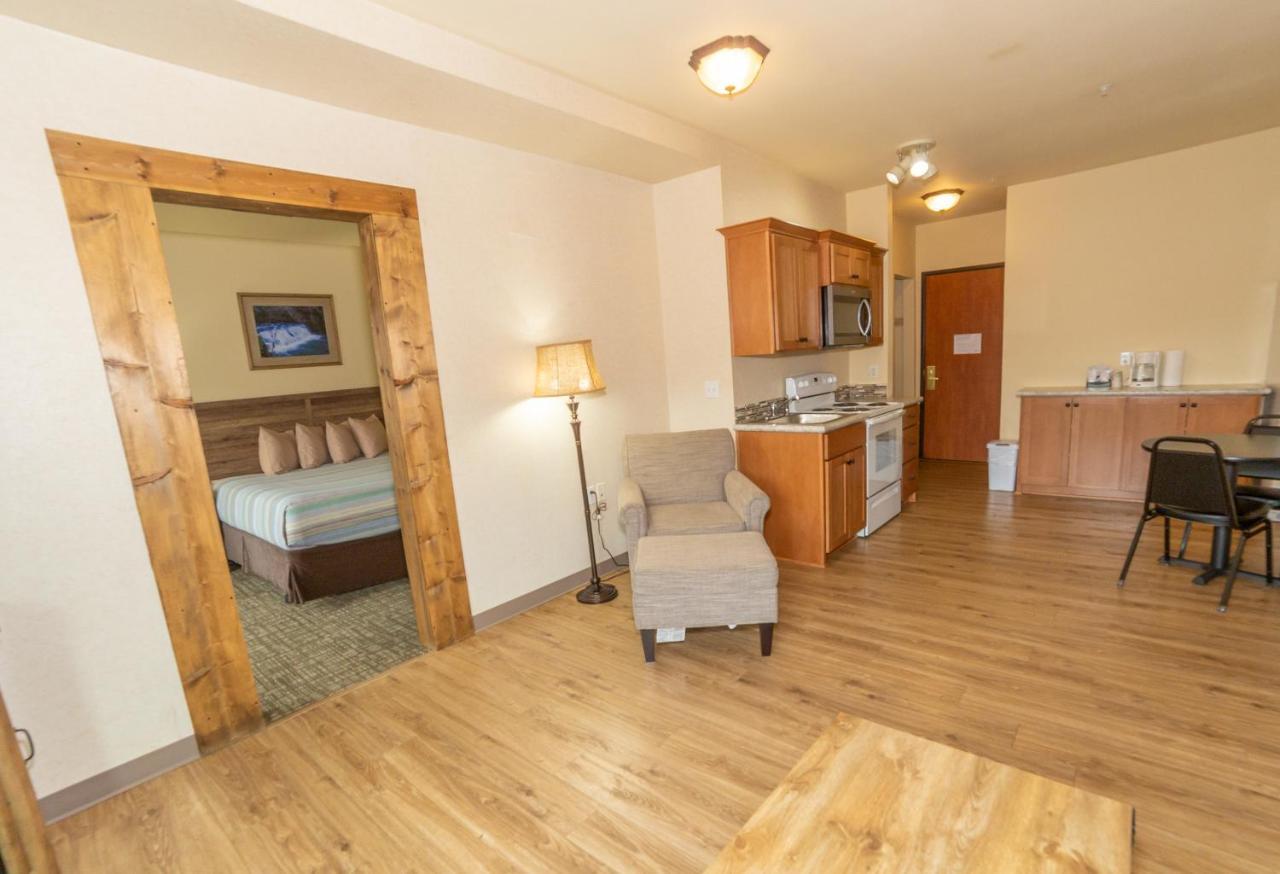 Clatskanie River Inn Extérieur photo